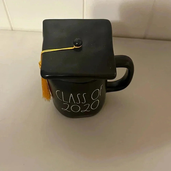 Rae Dunn Coffee/Tea Mug/Cup CLASS OF 2020 with lid Black with Tassel graduation - Picture 5 of 7